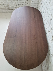 Lewis Extendable Dining Table in Solid Oak | S10Home