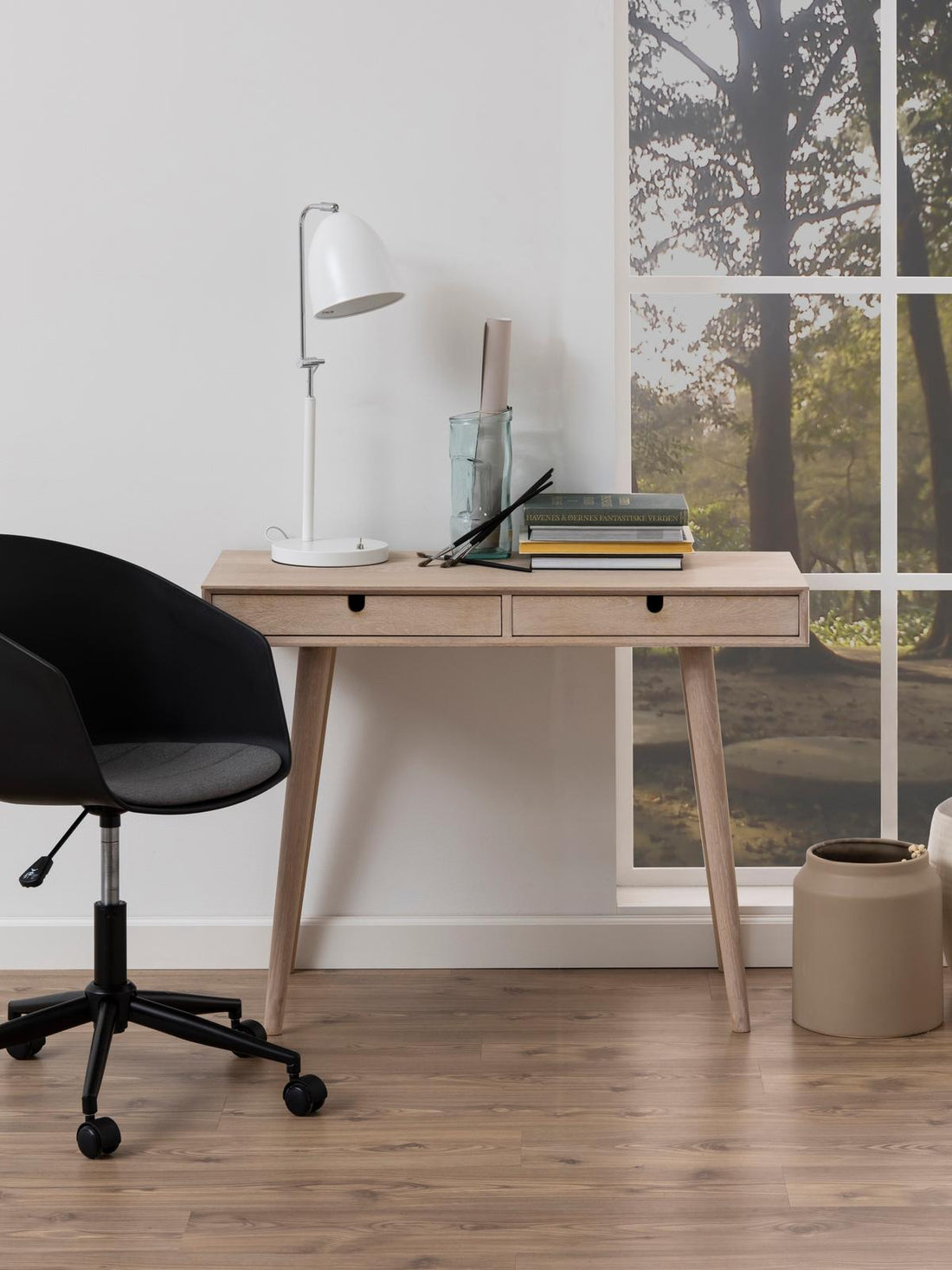 Toimistopöytä Calvin
