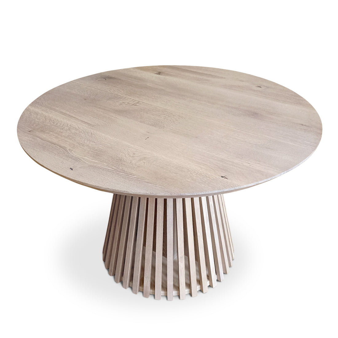 Vivien Extendable Round Dining Table in Cotton Oak