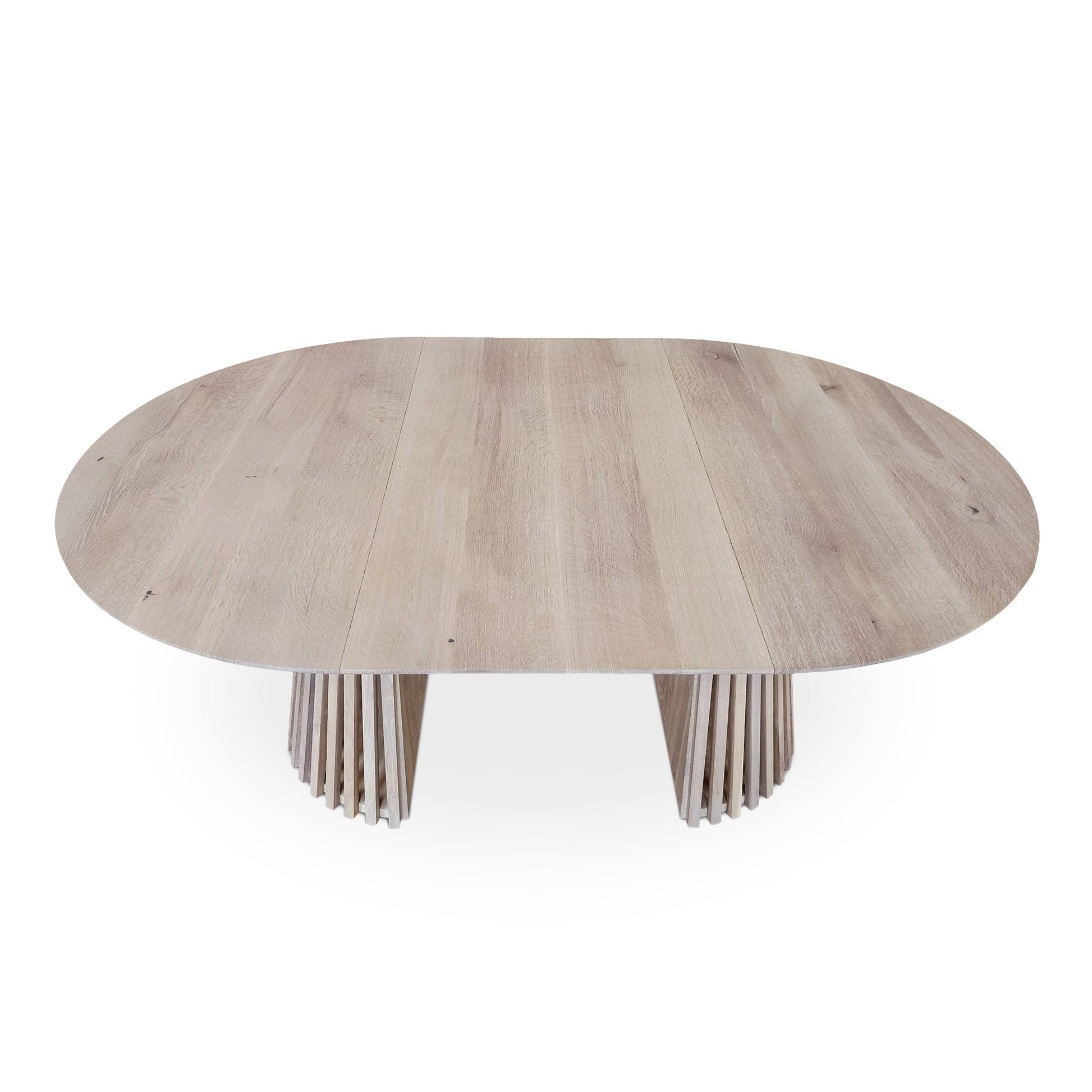 Vivien Extendable Round Dining Table in Cotton Oak