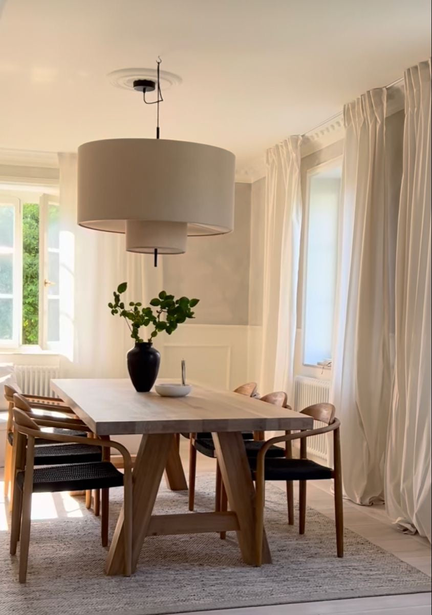 Clara Extendable Oak Dining Table | Solid Wood | S10 HomeClara Extendable Oak Dining Table by S10Home