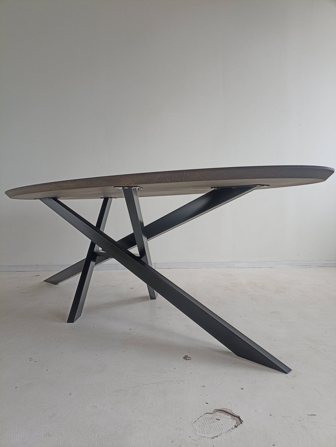 Oval Oak Dining Table | Solid Wood | S10Home