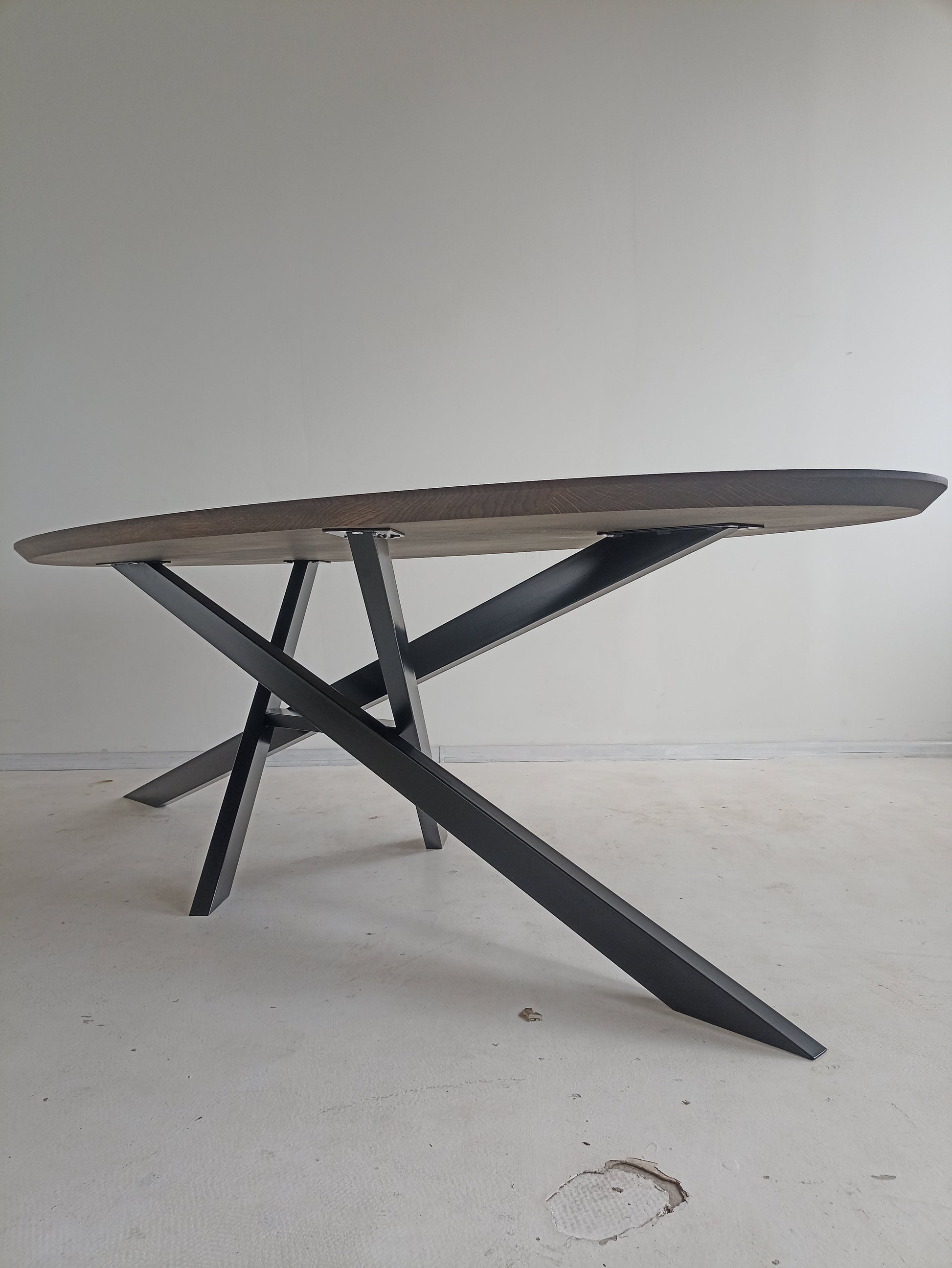 Oval Oak Dining Table | Solid Wood | S10Home