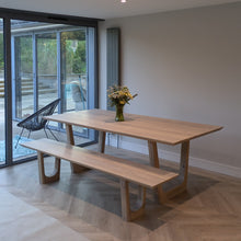 Lilian Extendable Dining Table in Solid Oak | S10Home