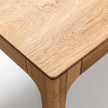 Cecilia Extendable Oak Dining Table | S10Home