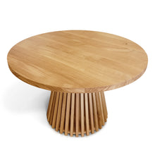 Vivien Extendable Round Oak Dining Table | S10Home