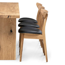 Windsor Extendable Oak Dining Table | Solid Wood | S10Home