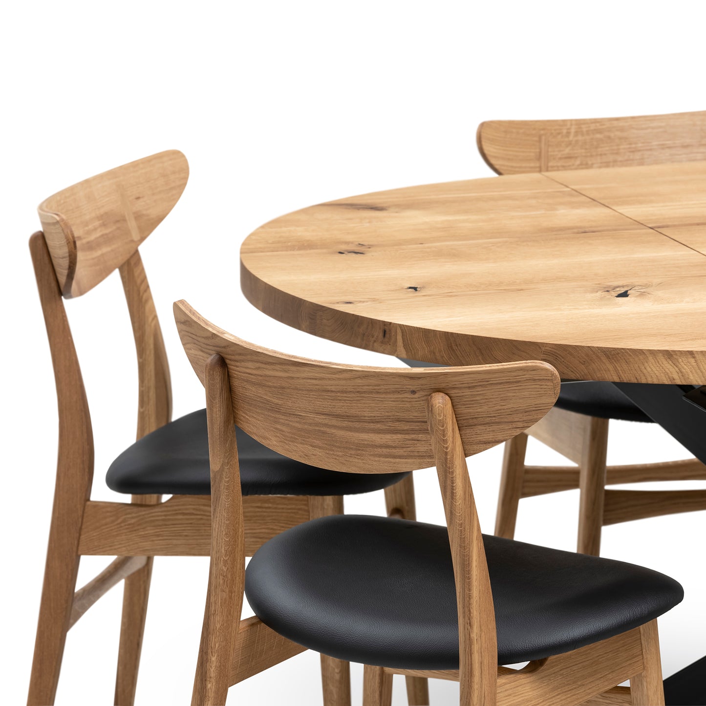 Beatrice Extendable Round Oak Dining Table | Solid Wood | S10Home