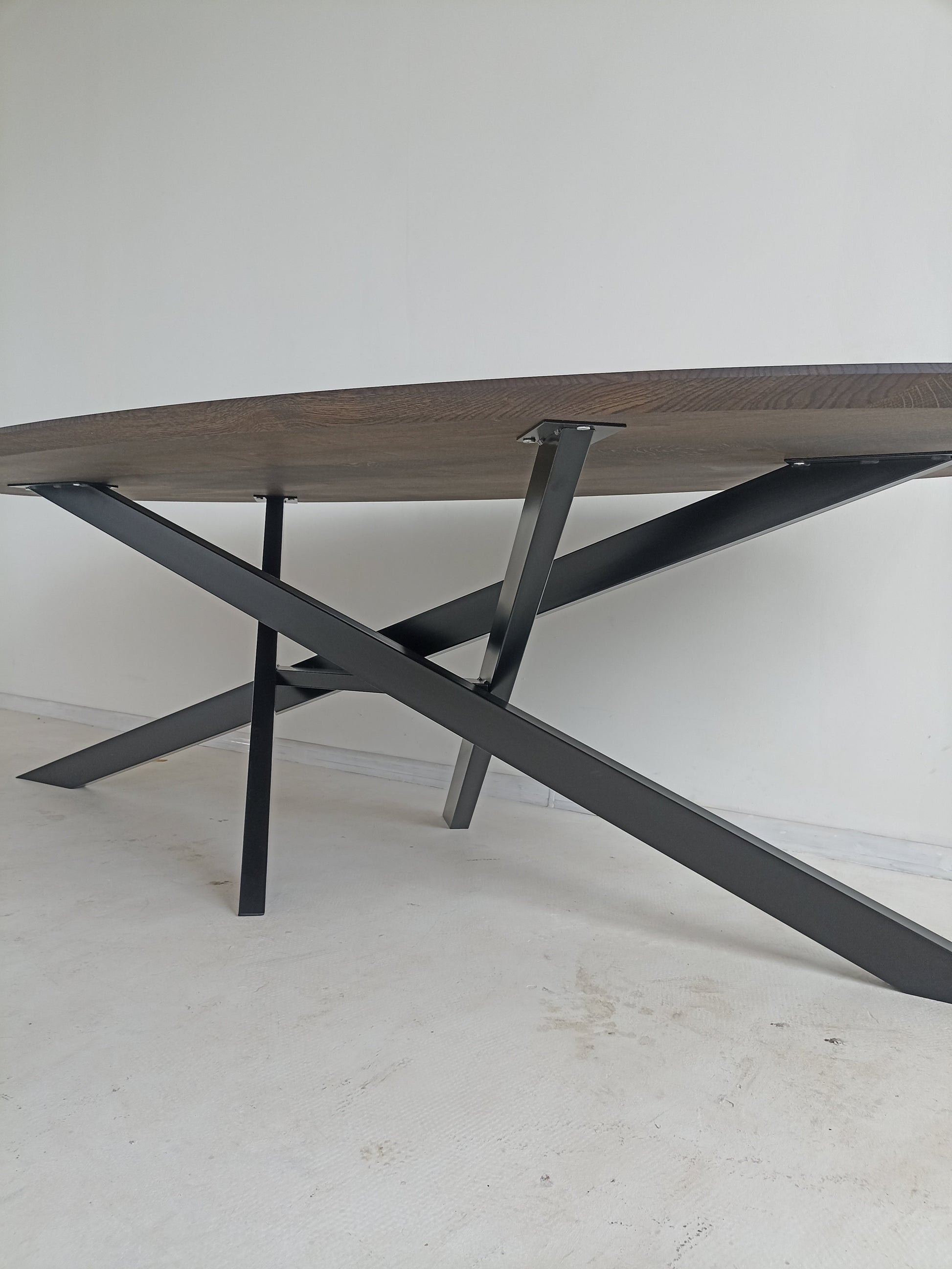 Oval Oak Dining Table | Solid Wood | S10Home