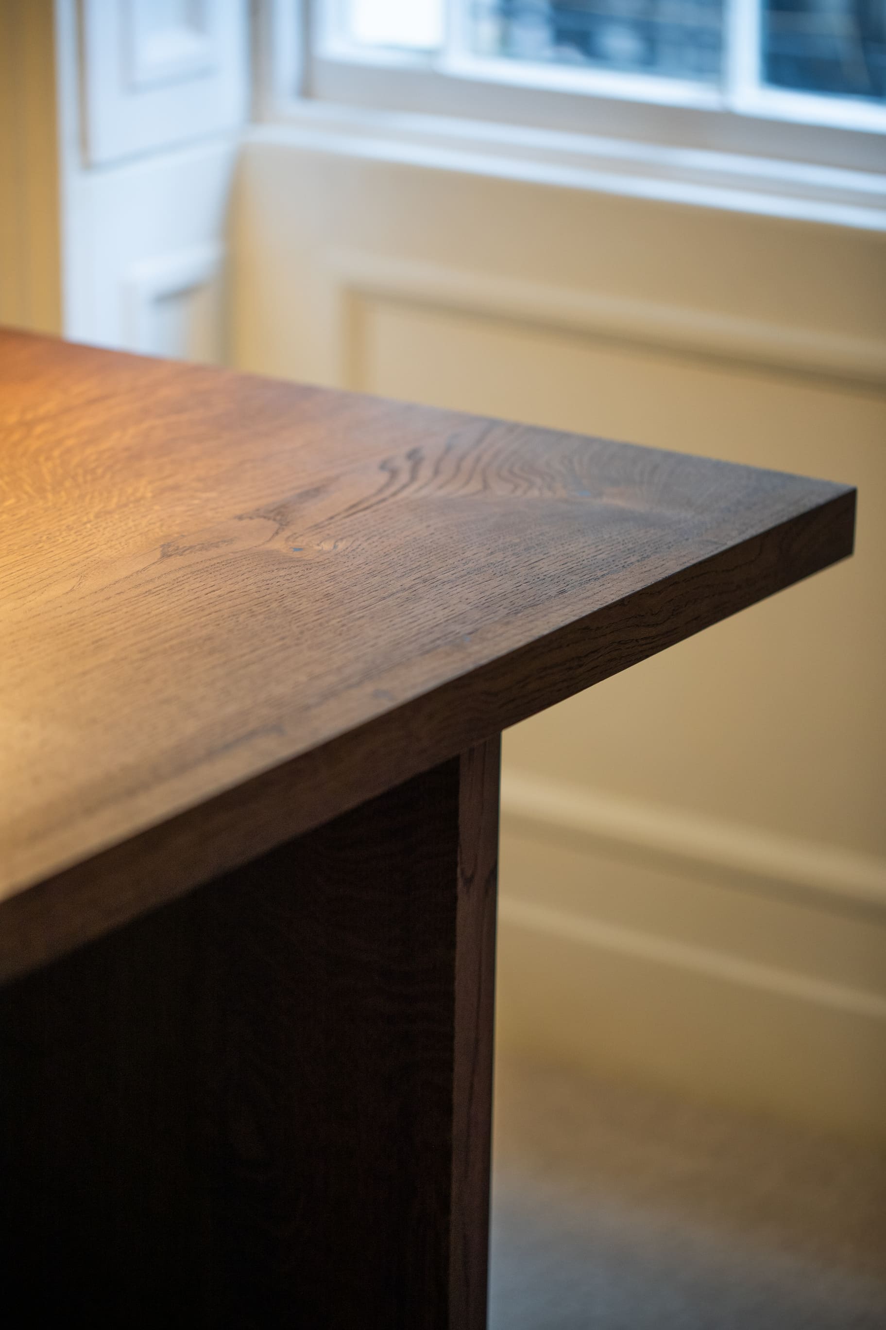 Windsor Extendable Oak Dining Table | Solid Wood | S10Home